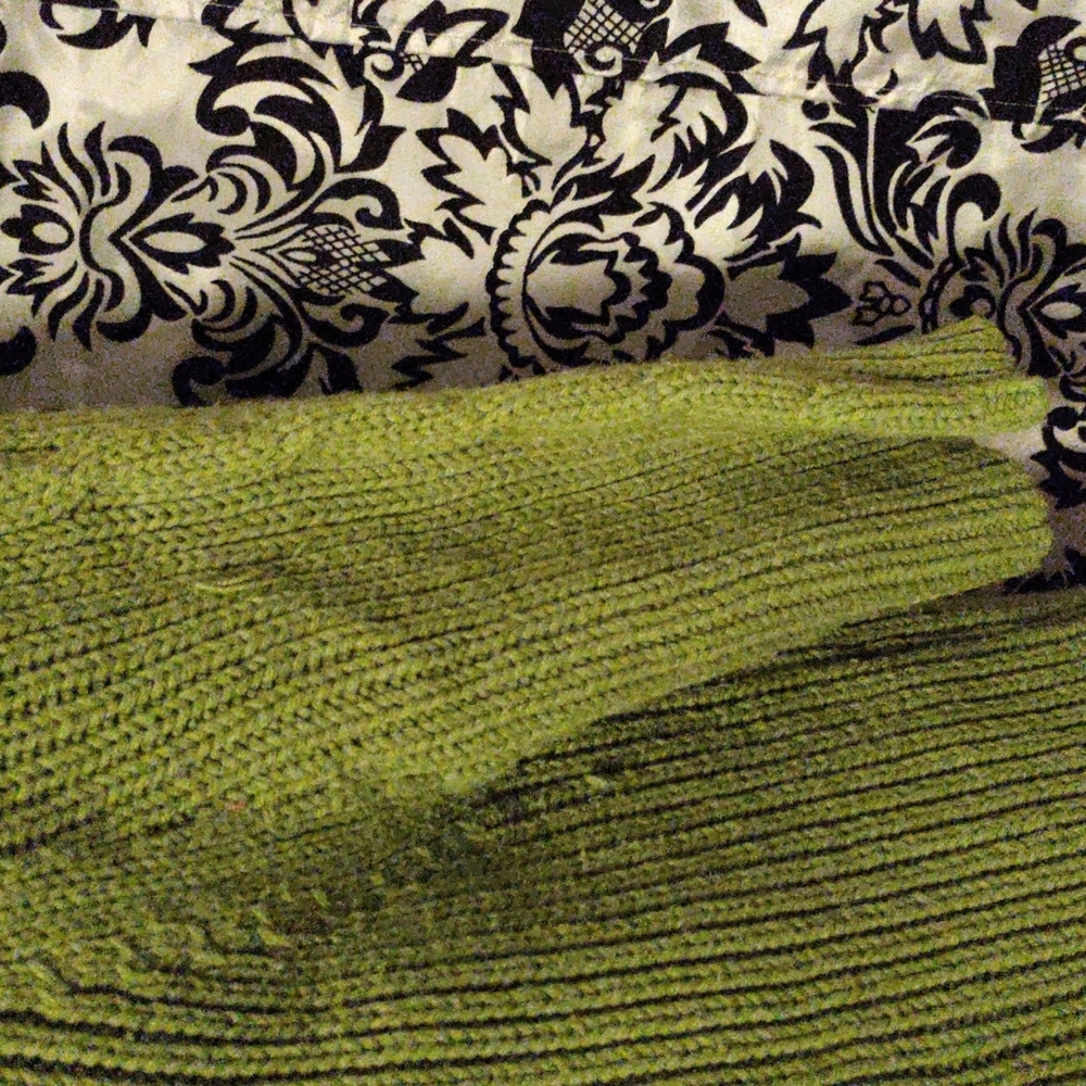 Green sweater Medium(12/14) - Picture 6 of 7